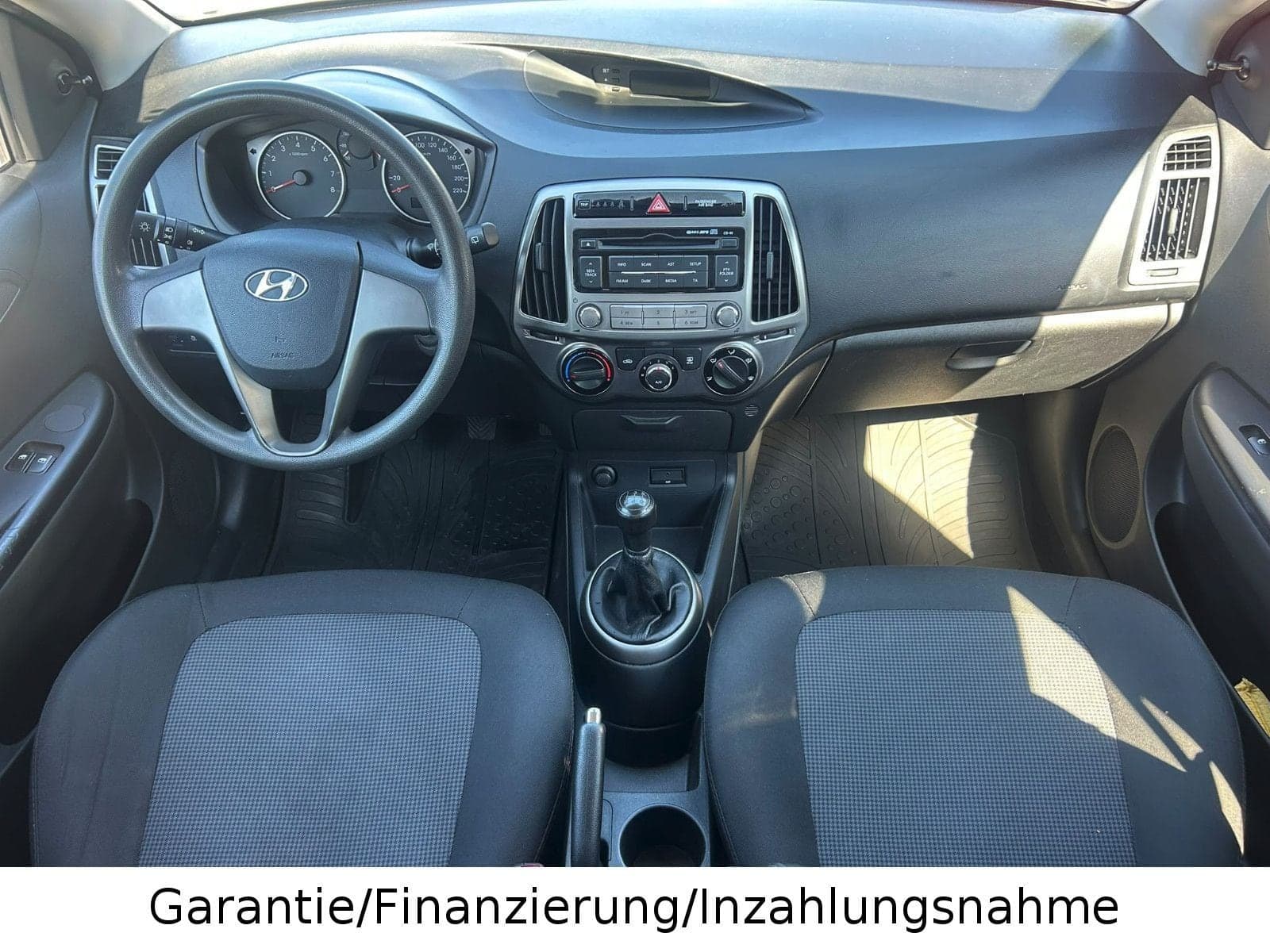 Hyundai i20 FIFA World Cup Edition*1.HD*Klima*TüvNeu* – Bild 12