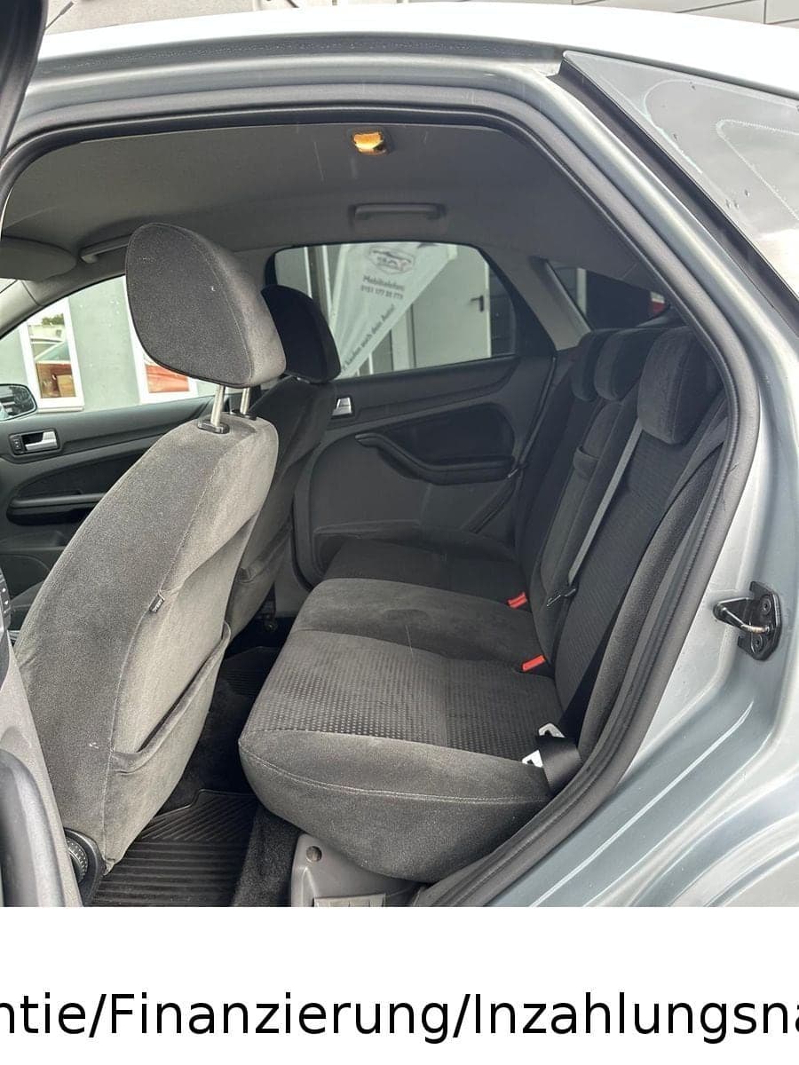 Ford Focus 1.6. *Ghia*TüvNeu*Klimaut.*Allwettereifen* – Bild 12
