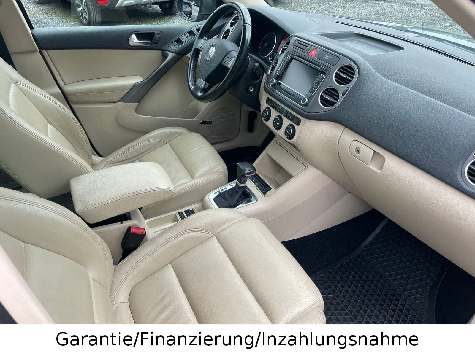 VW Tiguan Sport&Style *4x4*2.HD*DSG*Volleder*Pano* – Bild 11