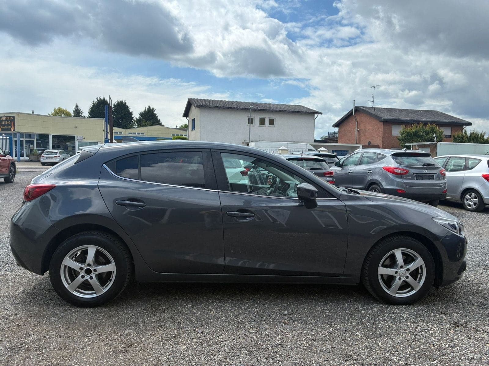 Mazda 3 Lim. Sports-Line*2.HD*Xenon*HeadUp*Bose*AHK – Bild 5