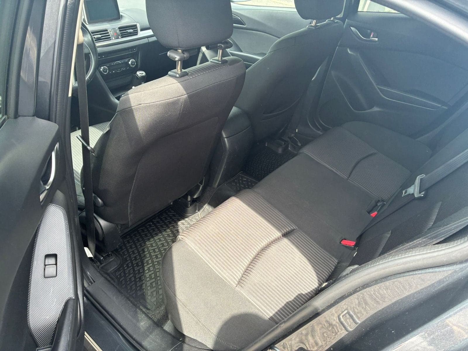 Mazda 3 Lim. Sports-Line*2.HD*Xenon*HeadUp*Bose*AHK – Bild 14