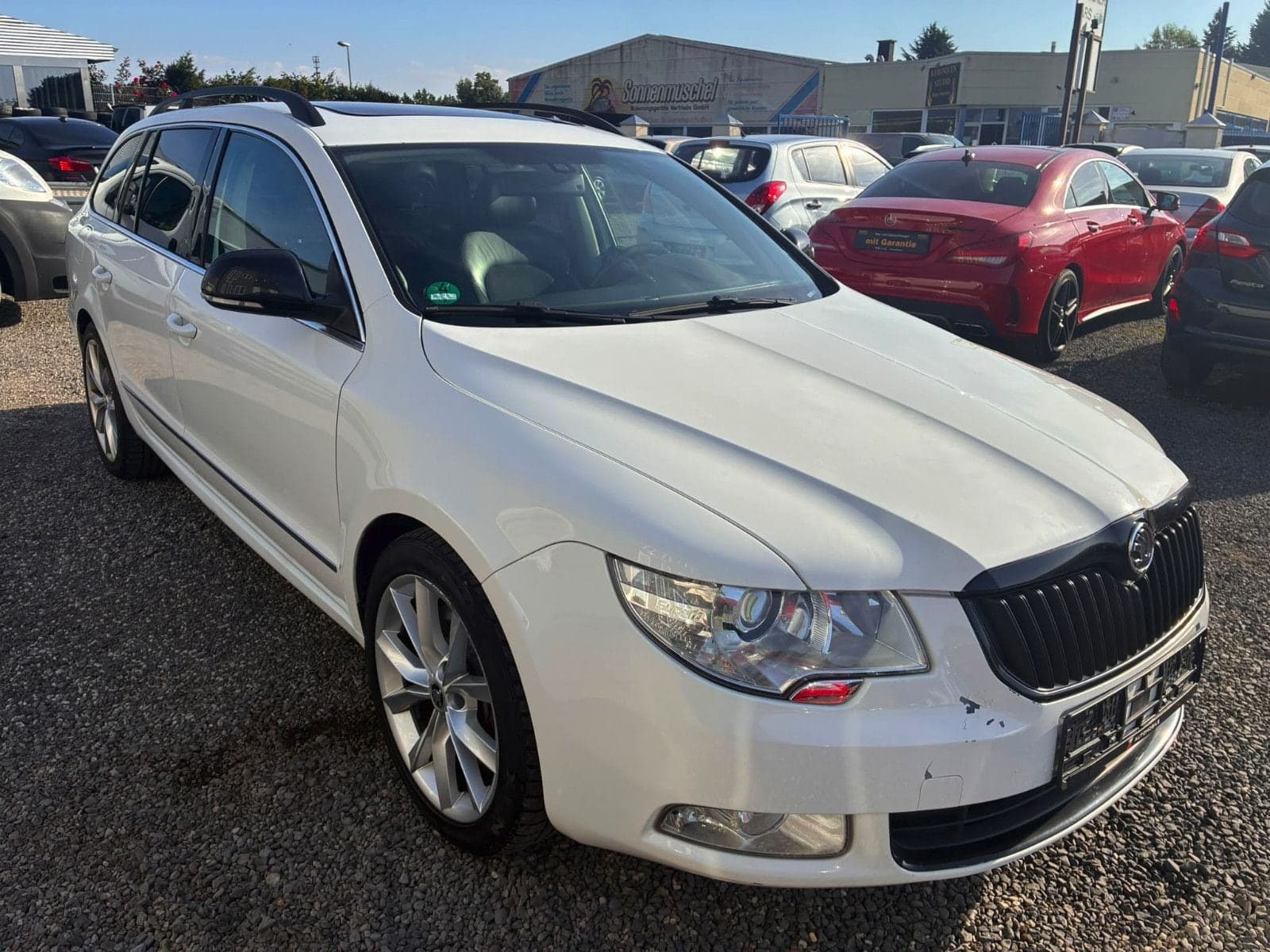 Škoda Superb Combi Elegance 4x4*TüvNeu*AHK*PanoDach* – Bild 4