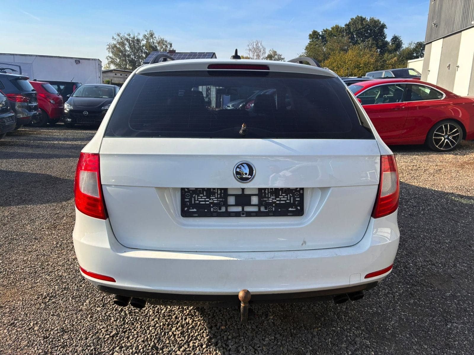 Škoda Superb Combi Elegance 4x4*TüvNeu*AHK*PanoDach* – Bild 6