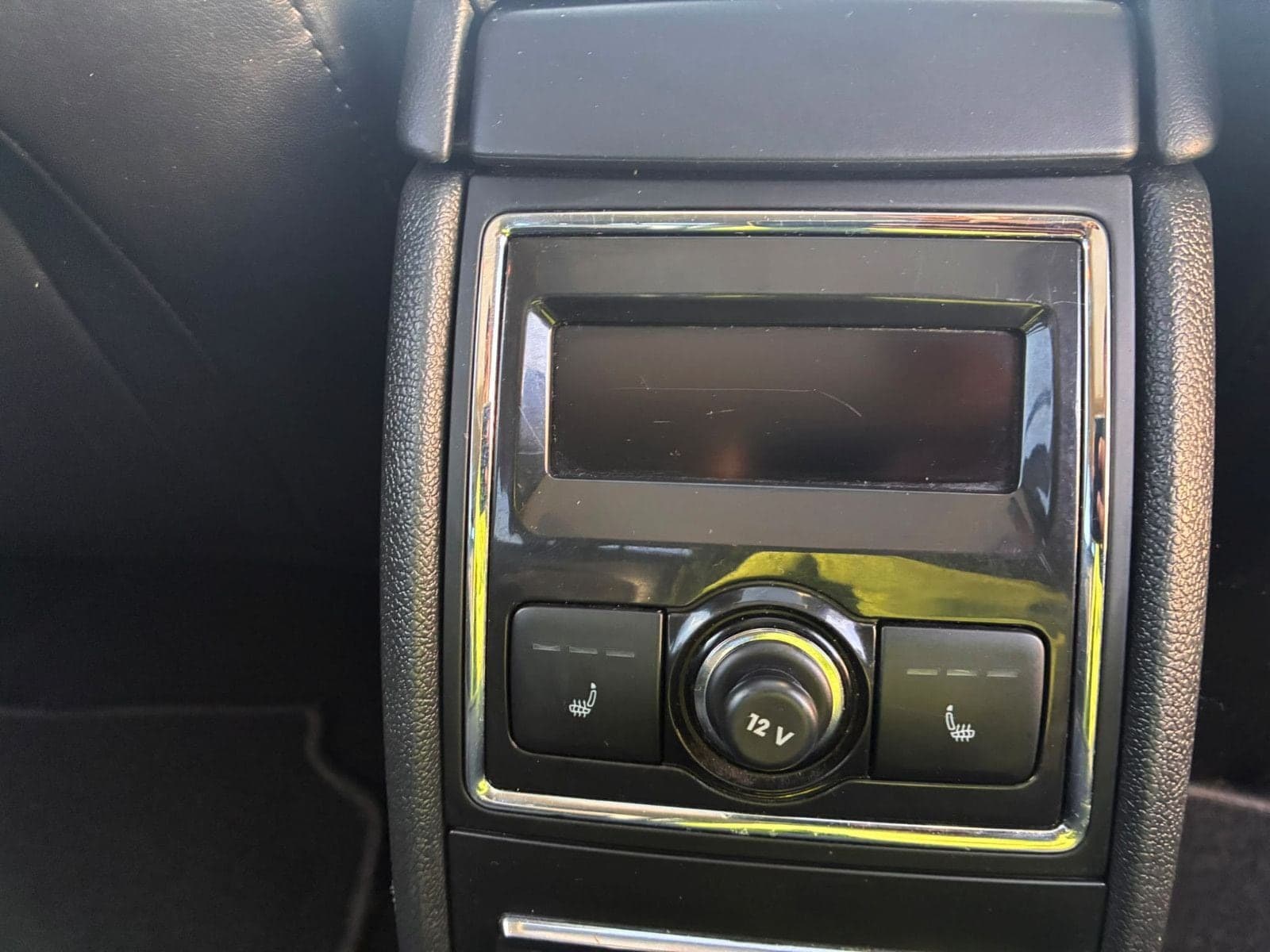 Škoda Superb Combi Elegance 4x4*TüvNeu*AHK*PanoDach* – Bild 20
