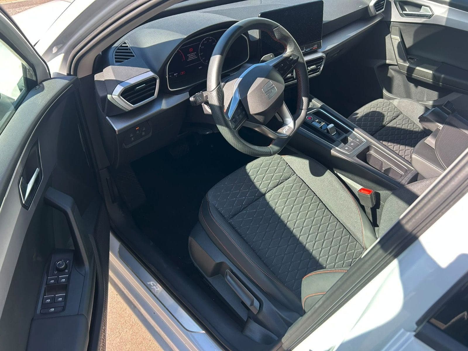 SEAT Leon Sportstourer FR*1.HD*Nur 14.000Km*Automatik – Bild 15