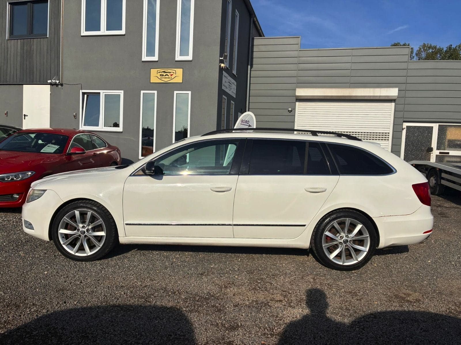 Škoda Superb Combi Elegance 4x4*TüvNeu*AHK*PanoDach*